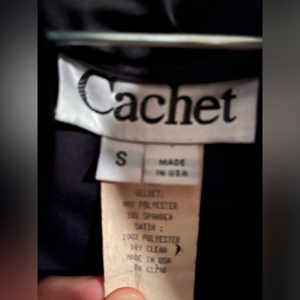 Vintage Cachet Black Velvet Short Sweater - Picture 2 of 2
